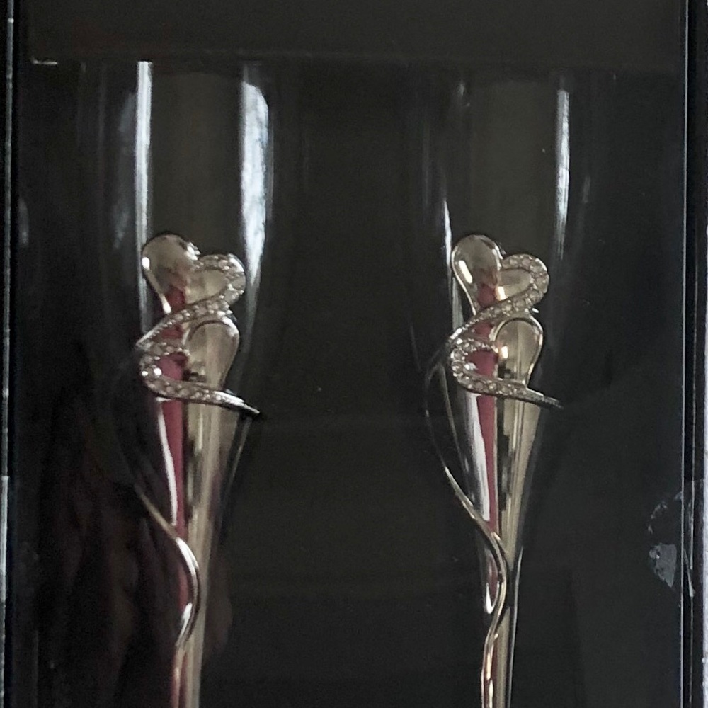 Elegant Wedding champagne glasses